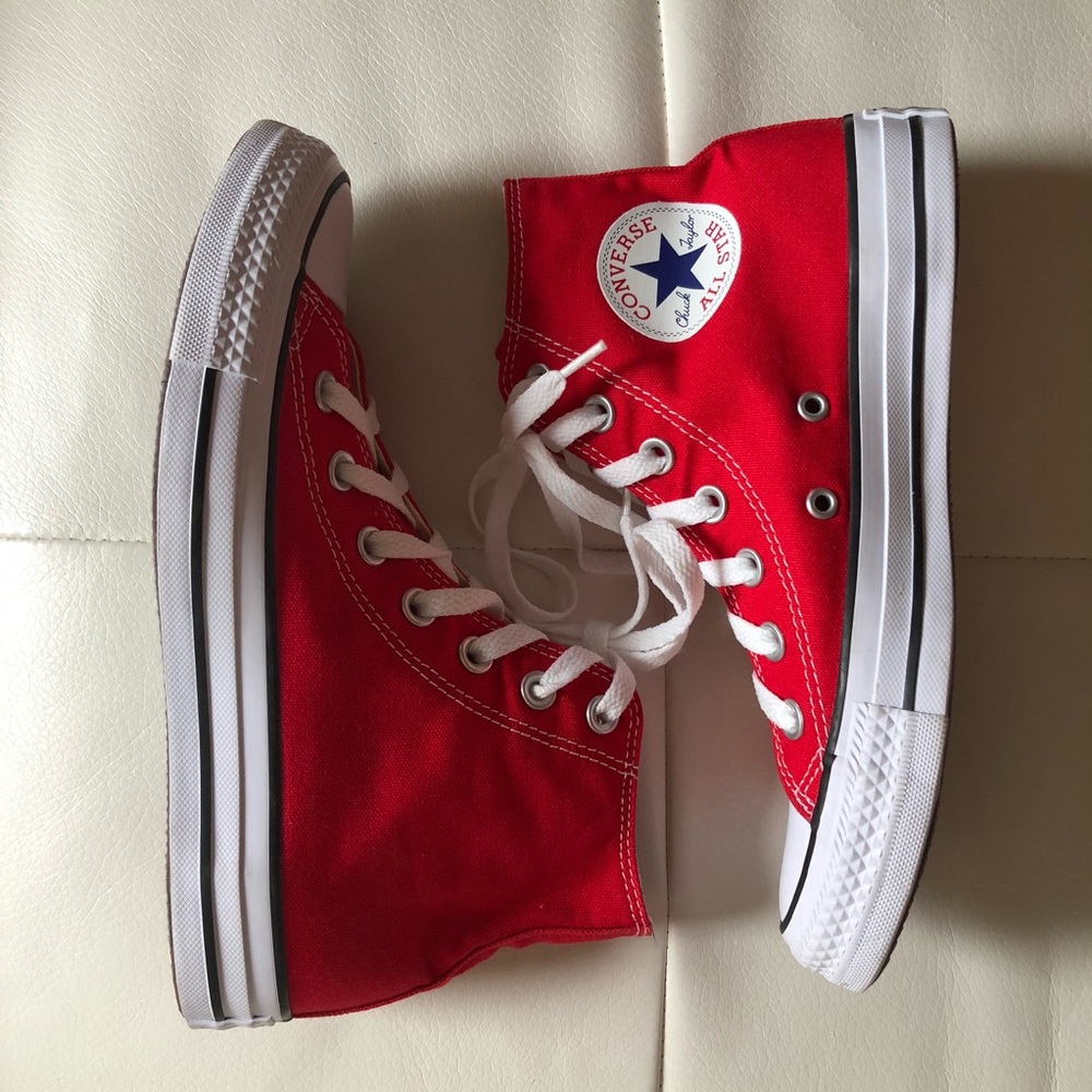 Red converse